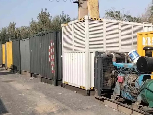 北戴河200KW柴油发电机机组每小时油耗是多少？